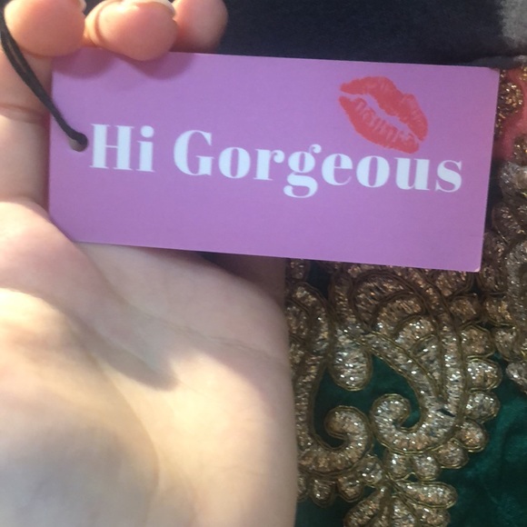 Hello Gorgeous Comfy Sweat Shirt With Bling On The Back - Picture 3 of 5